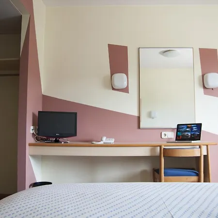 Aragon Hotell La Puebla De Alfinden